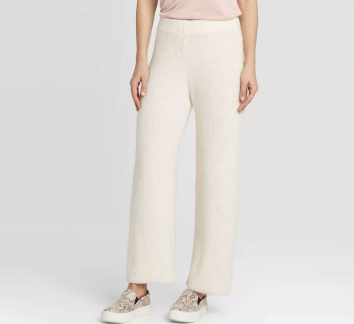 The Best Work From Home Pants, According to Apartment Therapy Editors